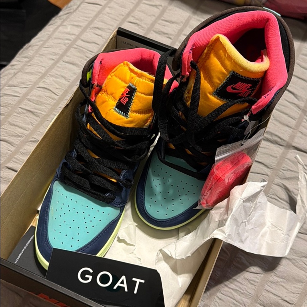 Air Jordan 1 Retro High OG Tokyo Bio Hack